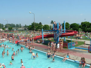 Basen odkryty w Dzierżoniowie