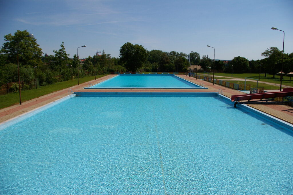 Basen odkryty w Dzierżoniowie
