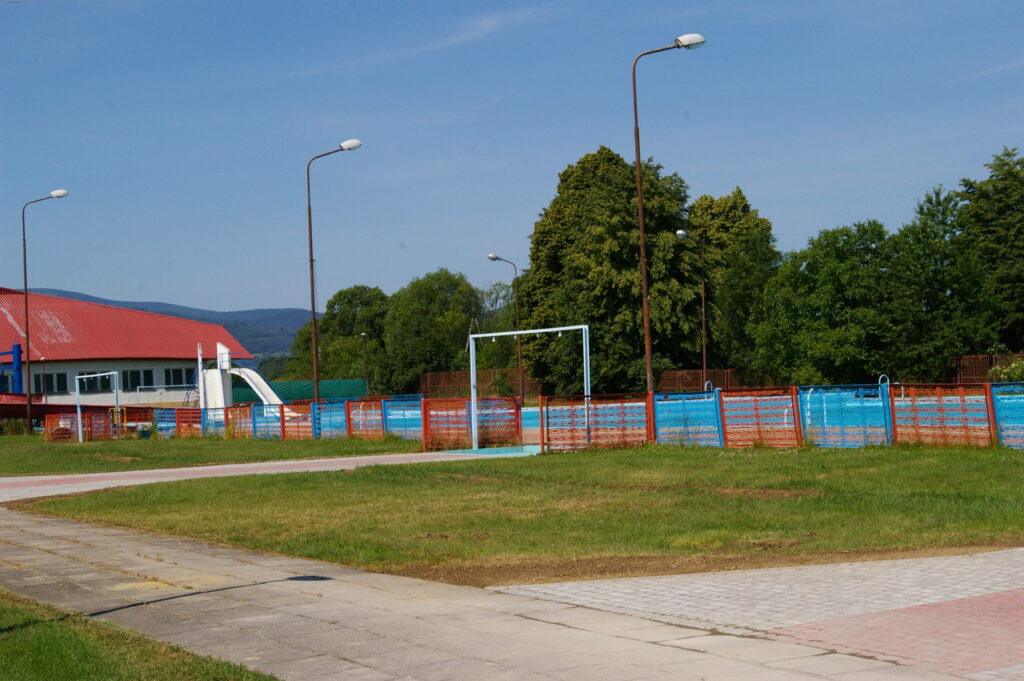 Basen odkryty w Dzierżoniowie