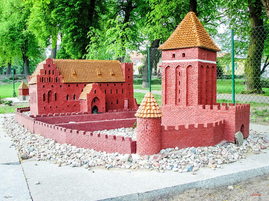 Park Miniatur Zamków Krzyżackich w Chełmnie
