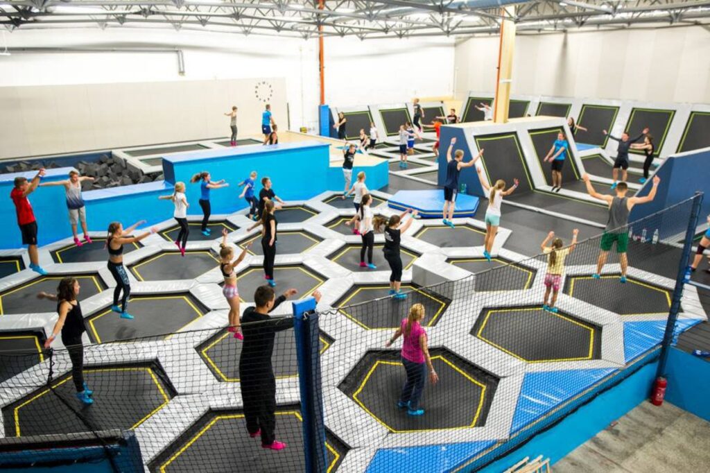 Park Trampolin SALTOS w Łodzi