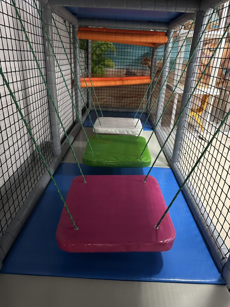 Sala zabaw i kawiarnia Fiku Miku