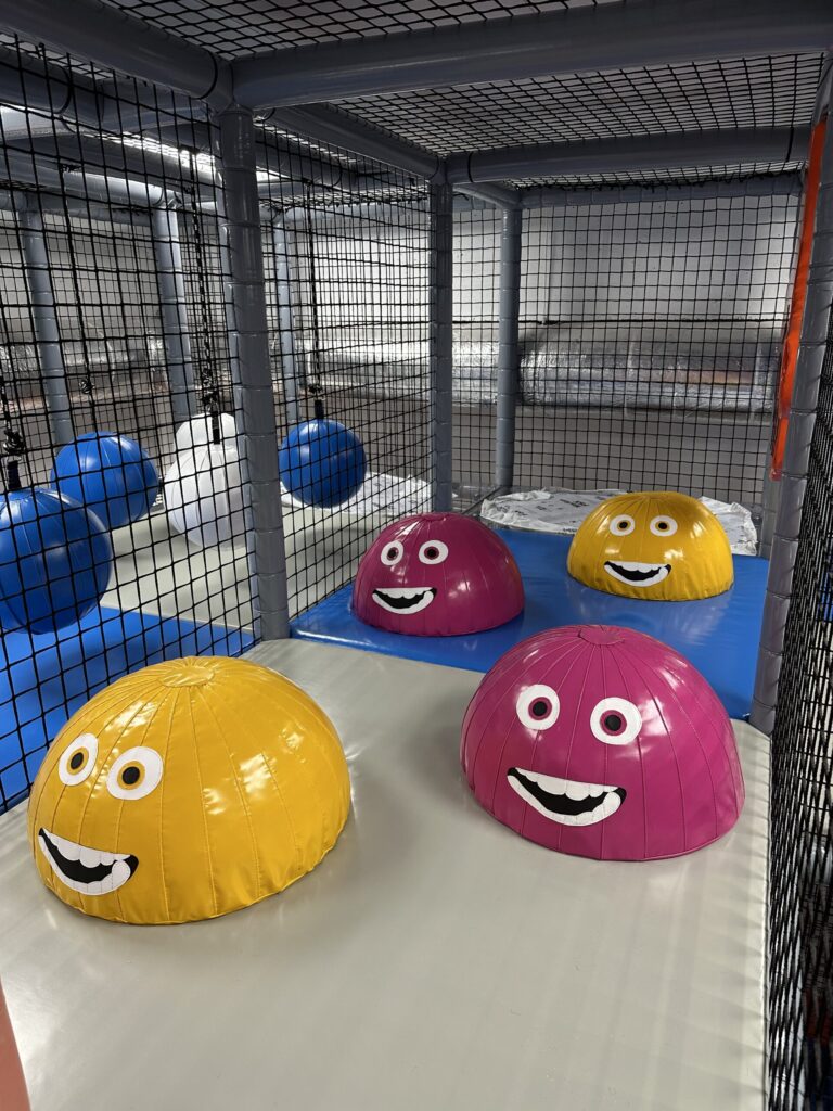 Sala zabaw i kawiarnia Fiku Miku